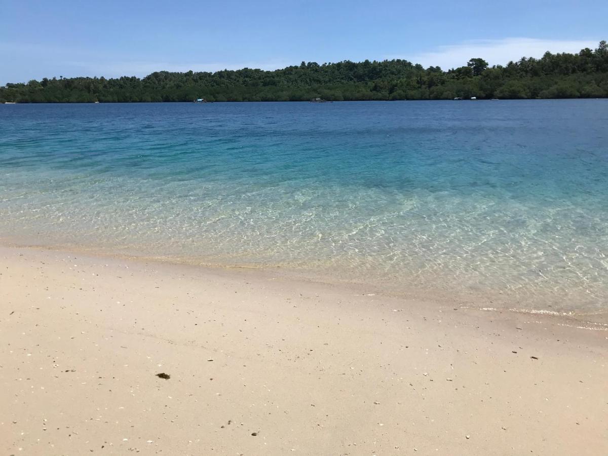 Blue Bay Divers Likupang Bangka מראה חיצוני תמונה
